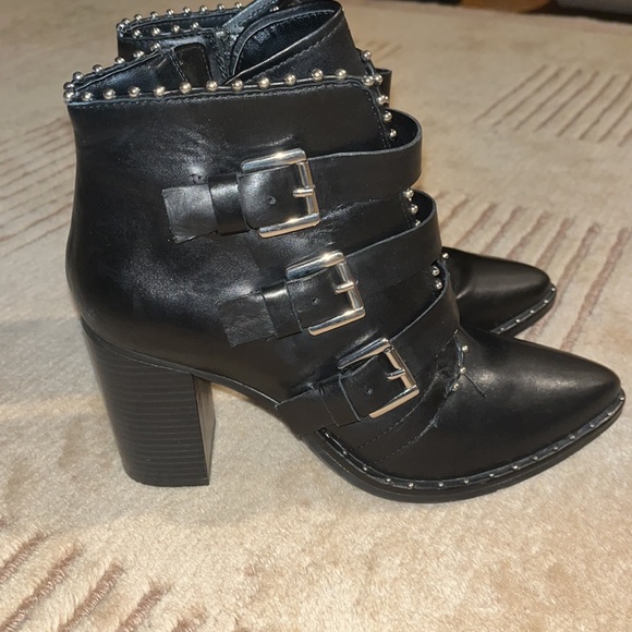 STEVE MADDEN Buckle studded ankle Boots NORDSTROM Size 8 - Picture 2 of 4